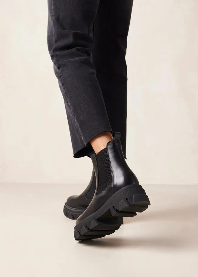 ALOHAS Boots Berenice 8211 Black Leather Chelsea Boots 8211 Women