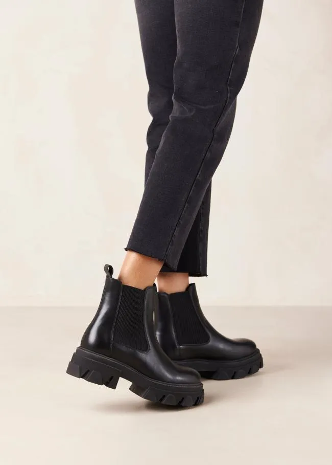 ALOHAS Boots Berenice 8211 Black Leather Chelsea Boots 8211 Women