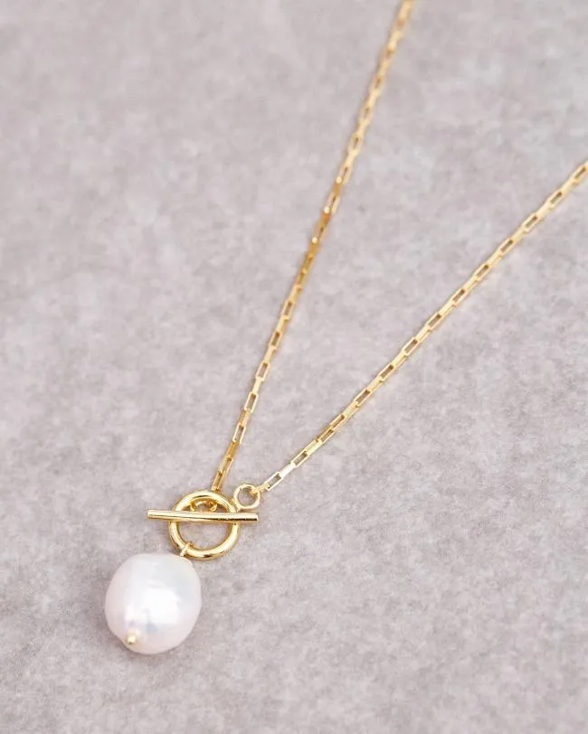 ALOHAS Jewelry Teardrop 8211 Pearl And Gold Necklace 8211 Women