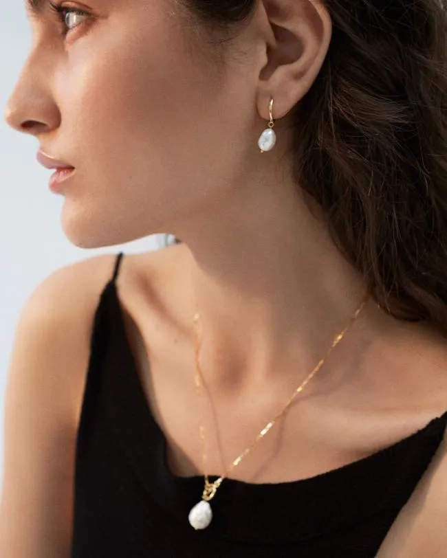 ALOHAS Jewelry Teardrop 8211 Pearl And Gold Necklace 8211 Women
