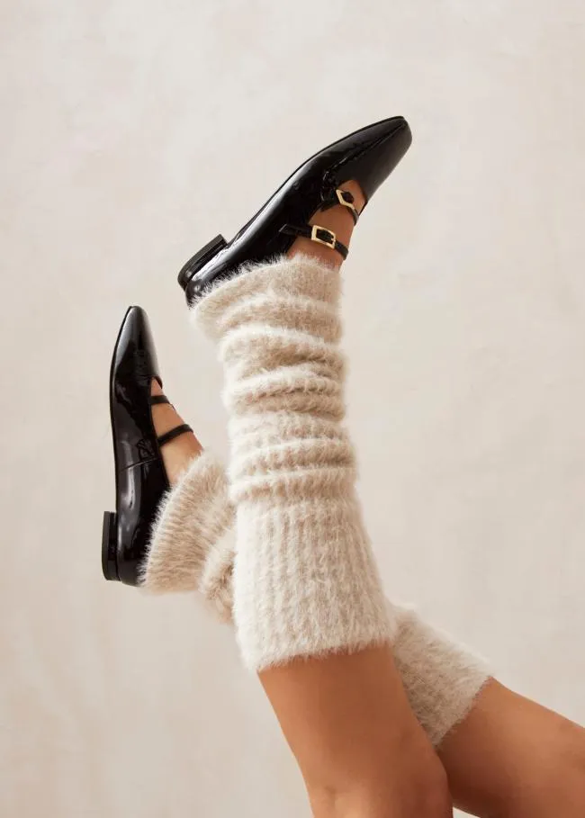 ALOHAS Knitwear Frannie 8211 Ecru Knitted Legwarmers 8211 Women