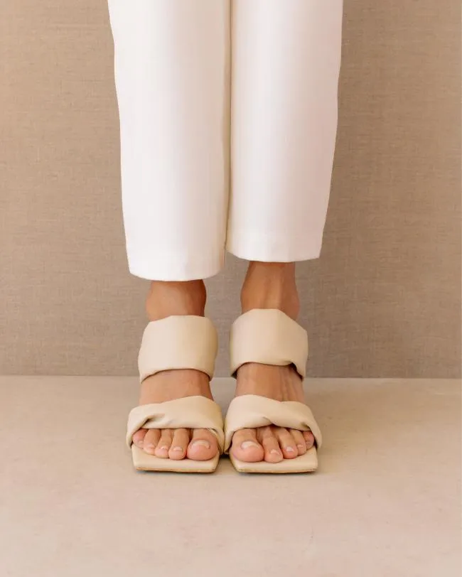 ALOHAS Mules Twist Strap Corn 8211 White Vegan Leather Mules 8211 Women