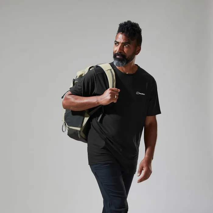 Berghaus TShirts 247 Tech Tee Super Stretch Crew 8211 Black 8211 Men