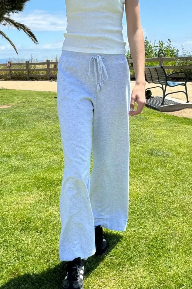 Brandy Melville Sweatpants and Sweatshirts Sasha Sweatpants Silver Grey 8211 Women Brandy Melville Sweatpants and Sweatshirts Sasha Sweatpants Silver Grey 8211 Women