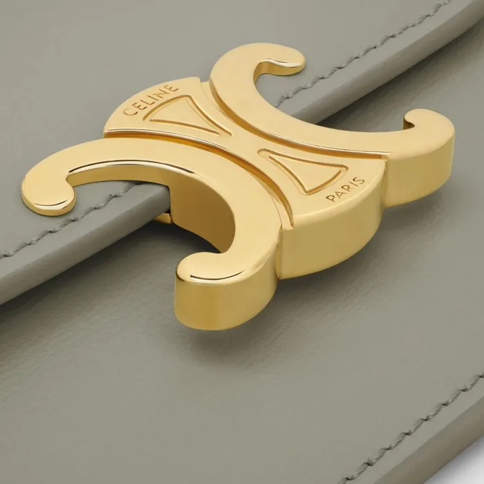 Card Holder With Flap Triomphe In Shiny Calfskin Green Clay Women CELINE CARD HOLDERS Card Holder With Flap Triomphe In Shiny Calfskin Green Clay Women CELINE CARD HOLDERS