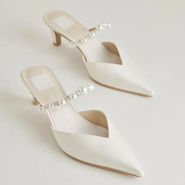 Dolce Vita Kanika Pearl Mid Heels Vanilla Pearls Women Mules and Clogs
