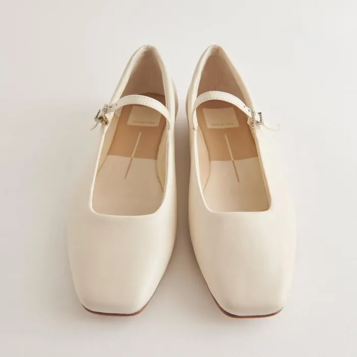 Dolce Vita Reyes Wide Ballet Flats Ivory Leather Women Flats and Loafers
