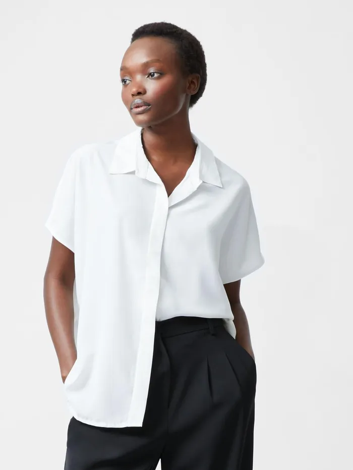 French Connection Caprina Recycled Crepe Short Sleeve Button Shirt Winter White Woman Tops French Connection Caprina Recycled Crepe Short Sleeve Button Shirt Winter White Woman Tops