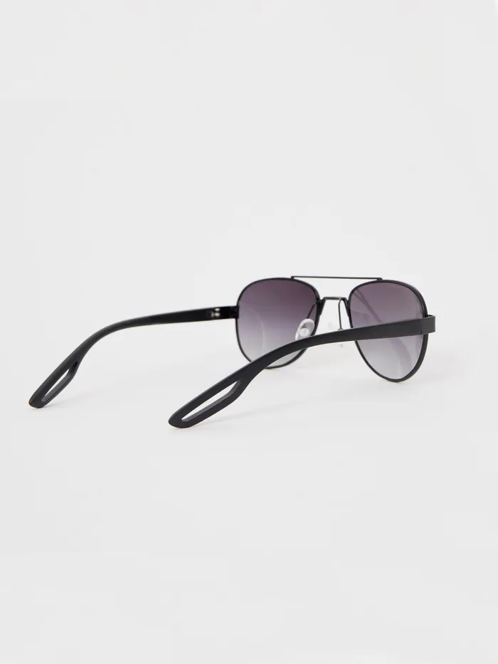 French Connection Metal DFrame Sunglasses Black Man Sunglasses