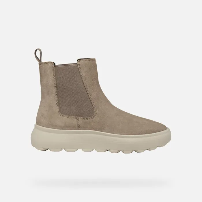 Geox Ankle Boots SPHERICA EC41 WOMAN Taupe Chelsea Boots Taupe 8211 Woman