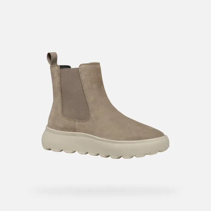Geox Ankle Boots SPHERICA EC41 WOMAN Taupe Chelsea Boots Taupe 8211 Woman