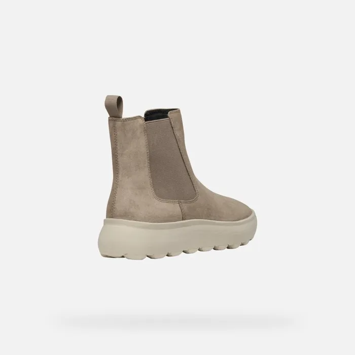 Geox Ankle Boots SPHERICA EC41 WOMAN Taupe Chelsea Boots Taupe 8211 Woman