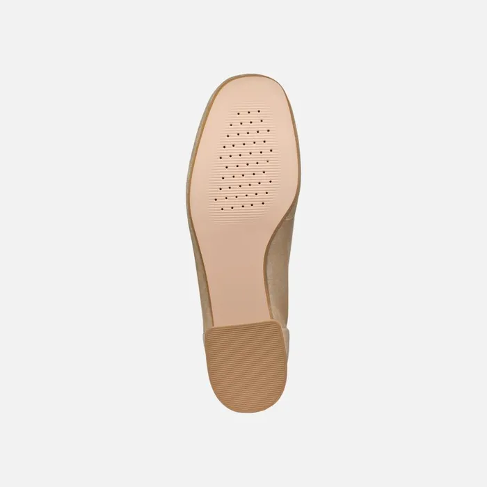 Geox Loafers DHYALMA WOMAN Light Taupe Leather Loafers Light Taupe 8211 Woman