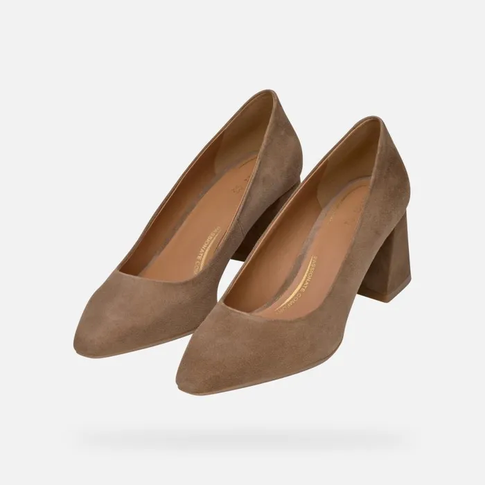 Geox Pumps GISELDA WOMAN Mud Medium Heel Pumps Mud 8211 Woman