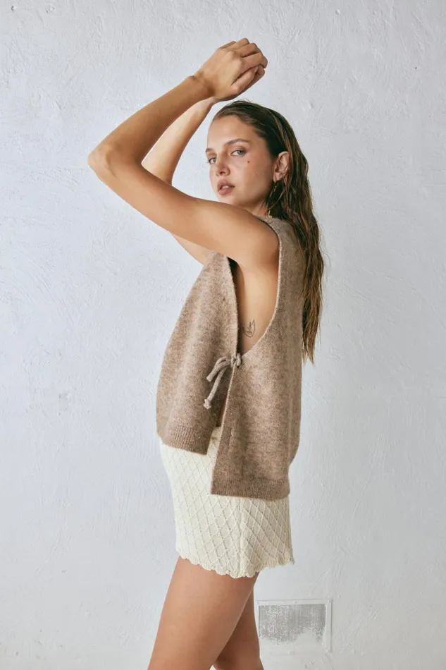 JumpersSweaters Women VRG GRL Molly Knit Vest Taupe JumpersSweaters Women VRG GRL Molly Knit Vest Taupe