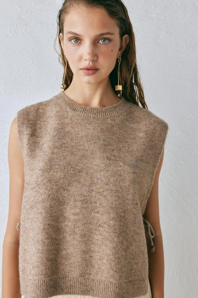 JumpersSweaters Women VRG GRL Molly Knit Vest Taupe JumpersSweaters Women VRG GRL Molly Knit Vest Taupe
