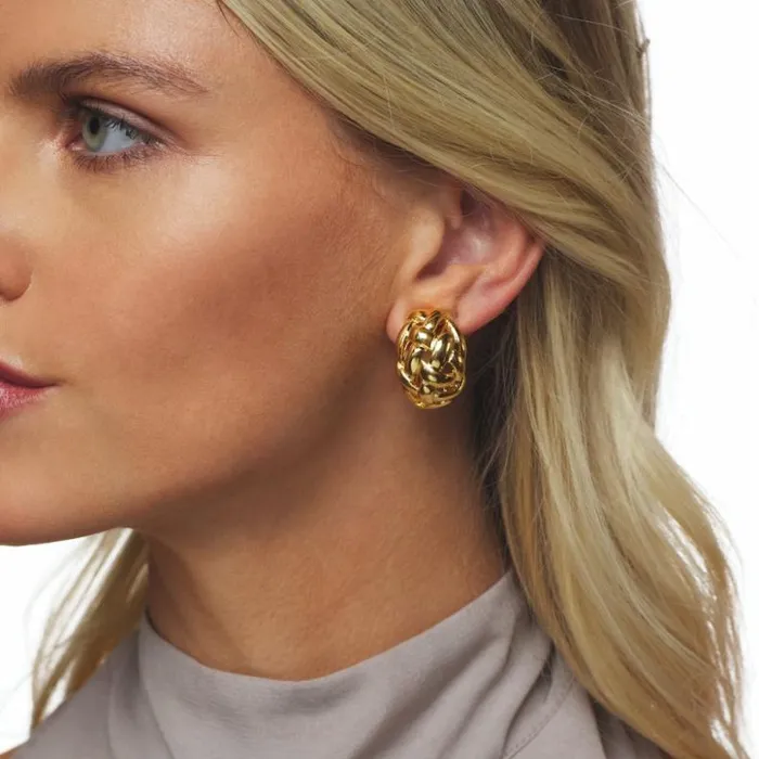 Kenneth Jay Lane Metallic Finish Earrings Women Polished Gold Weave Clip Earrings Kenneth Jay Lane Metallic Finish Earrings Women Polished Gold Weave Clip Earrings