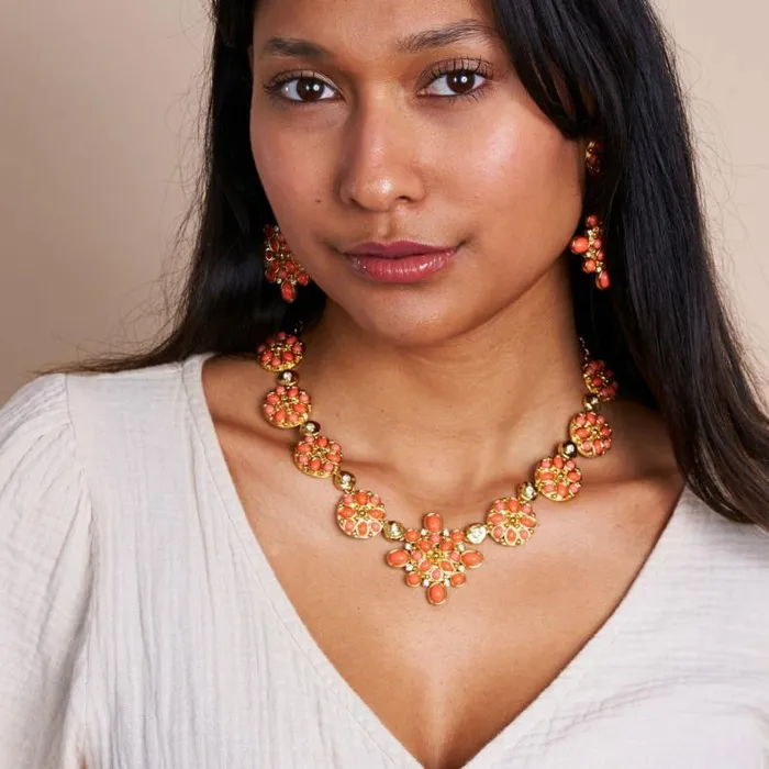 Kenneth Jay Lane Pearl Necklaces Women Coral and Pearl Rhinestone Gold Chain Necklace