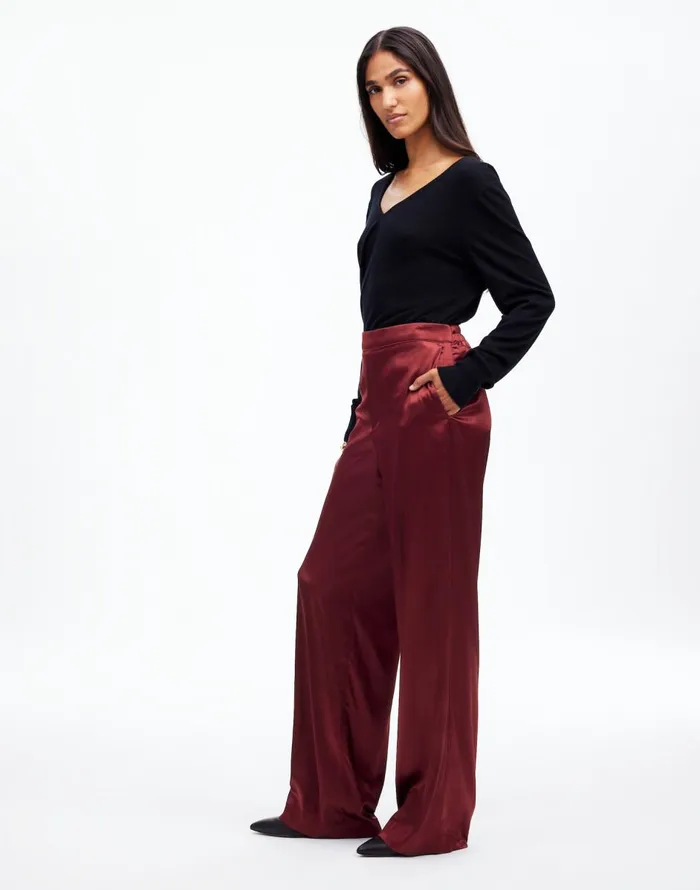Madewell PullOn Straight Pants In Stretch Satin Cabernet Women Pants