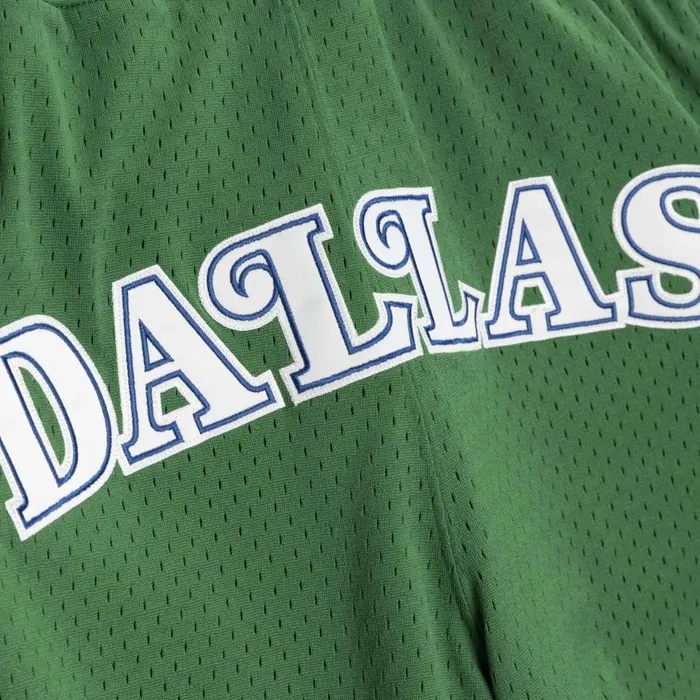 Men039s Just Don Mitchell and Ness Just Don Classics Shorts Dallas Mavericks 198182 Men039s Just Don Mitchell and Ness Just Don Classics Shorts Dallas Mavericks 198182