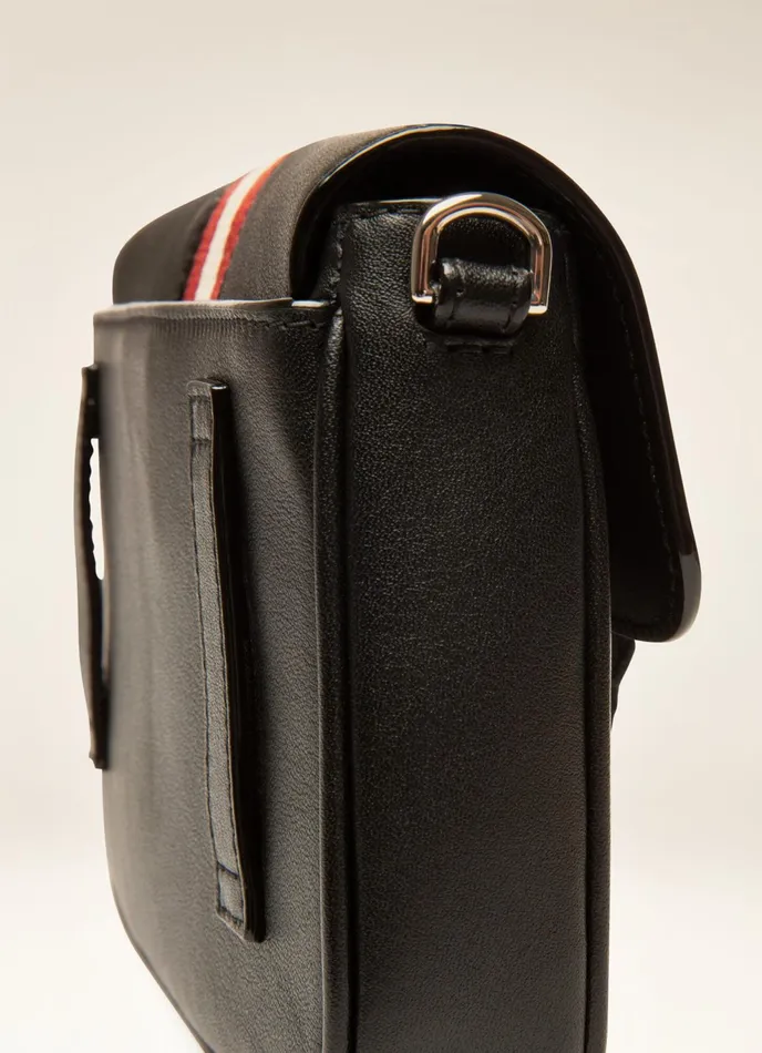 Men Bally Messenger Bags Bodhi 8211 Leather Phone Wallet In Black
