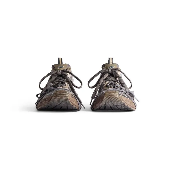 Men Trainers Balenciaga 3xl Trainers Wornout In Brown