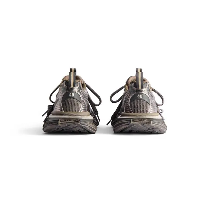Men Trainers Balenciaga 3xl Trainers Wornout In Brown