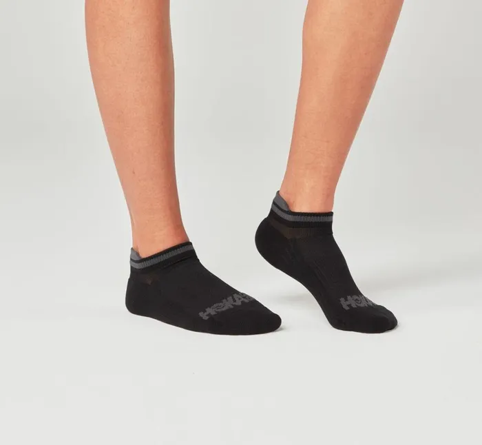 MenWomen All Gender Performance NoShow Sock Black HOKA ONE ONE Socks