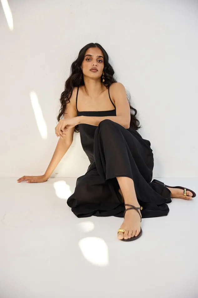 MidiMaxi Dresses Women VRG GRL Nora Maxi Dress Black MidiMaxi Dresses Women VRG GRL Nora Maxi Dress Black