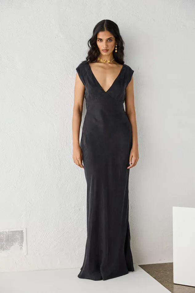 MidiMaxi Dresses Women VRG GRL Valya Maxi Dress Black MidiMaxi Dresses Women VRG GRL Valya Maxi Dress Black