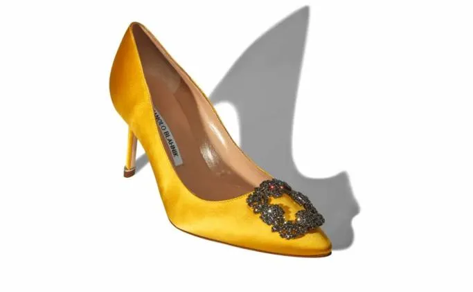 Pumps Women Manolo Blahnik HANGISI 70Yellow Satin Jewel Buckle Pumps