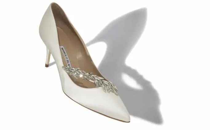 Pumps Women Manolo Blahnik NADIRA 70White Satin Jewel Buckle Pumps