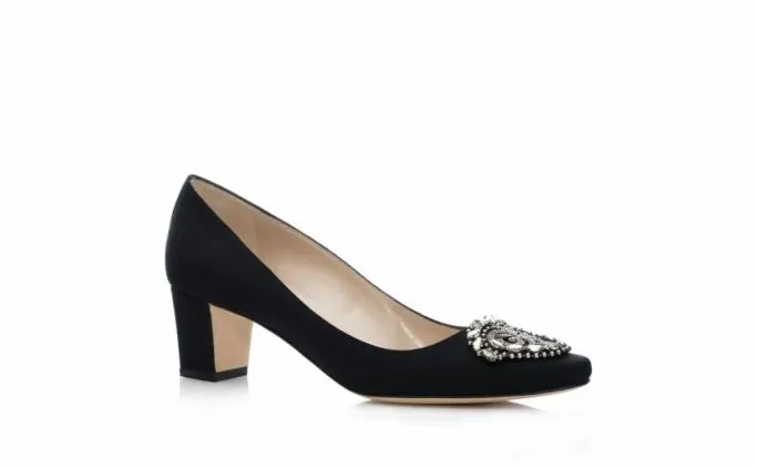 Pumps Women Manolo Blahnik OKKATOBlack Crpe De Chine Jewel Buckle Pumps Pumps Women Manolo Blahnik OKKATOBlack Crpe De Chine Jewel Buckle Pumps