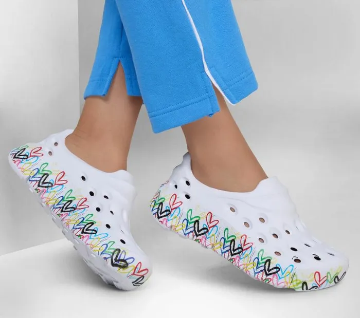 Skechers Arch Fit Go Foam 8211 Eternal Love White Multi Women Casual Sneakers Skechers Arch Fit Go Foam 8211 Eternal Love White Multi Women Casual Sneakers