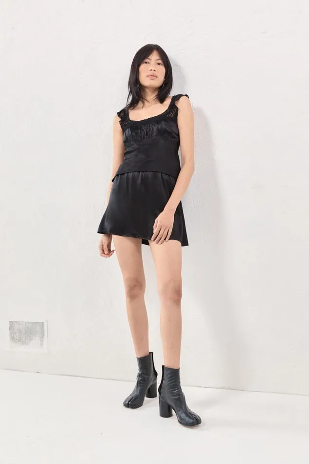 Sleeveless Women VRG GRL Isabella Top Black Sleeveless Women VRG GRL Isabella Top Black