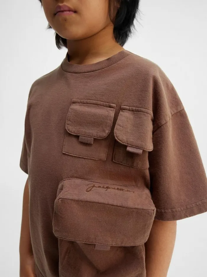 The Bolso Kids039 Tshirt Dark Brown WomenMen JACQUEMUS Tops The Bolso Kids039 Tshirt Dark Brown WomenMen JACQUEMUS Tops