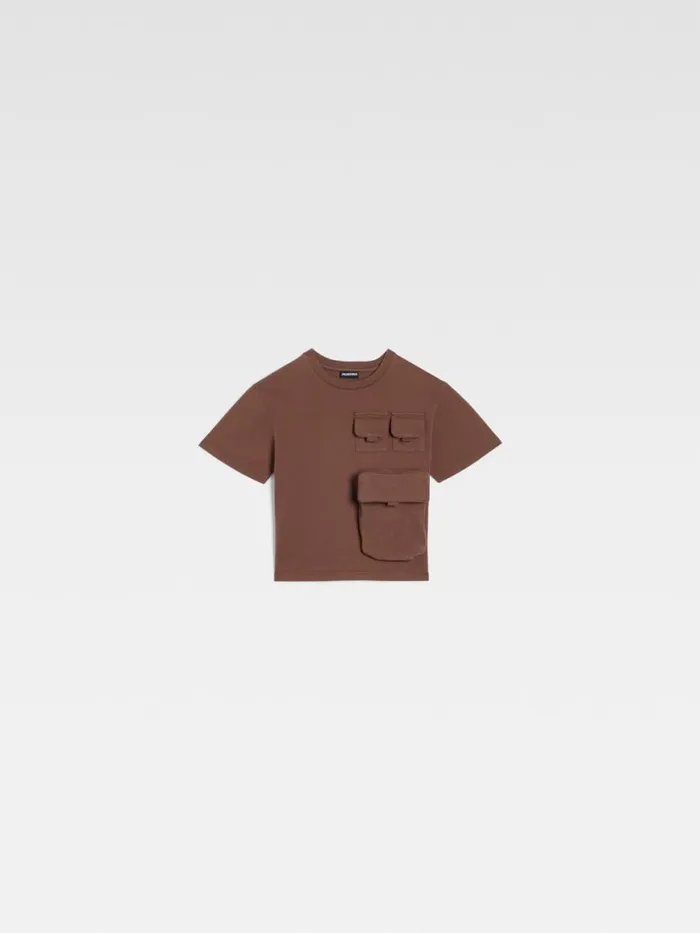 The Bolso Kids039 Tshirt Dark Brown WomenMen JACQUEMUS Tops The Bolso Kids039 Tshirt Dark Brown WomenMen JACQUEMUS Tops