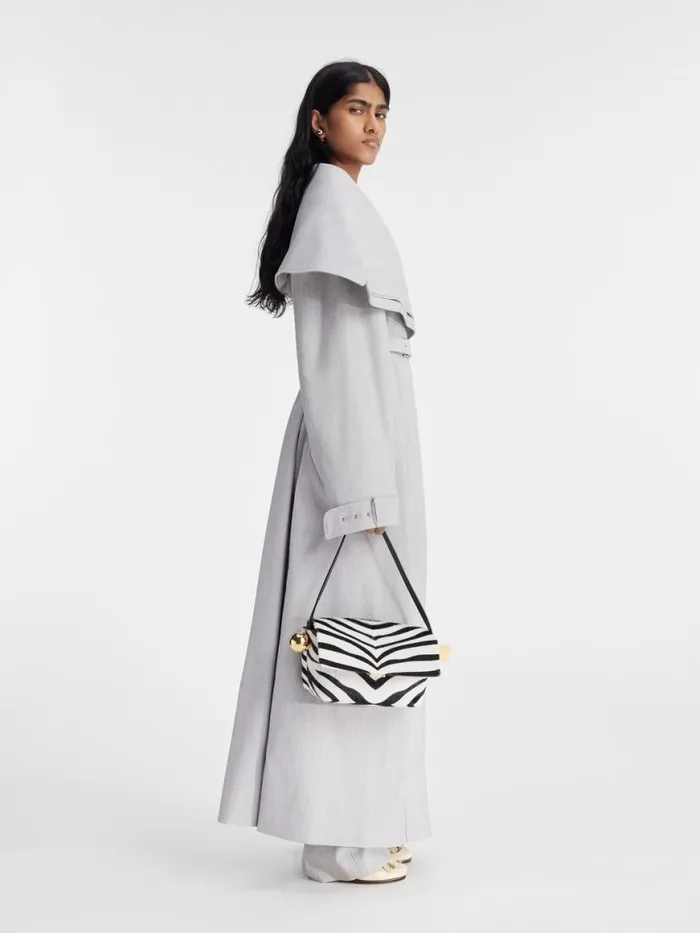The Caruso Trench Coat Light Grey Women JACQUEMUS Coats and Jackets The Caruso Trench Coat Light Grey Women JACQUEMUS Coats and Jackets