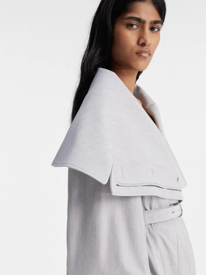 The Caruso Trench Coat Light Grey Women JACQUEMUS Coats and Jackets The Caruso Trench Coat Light Grey Women JACQUEMUS Coats and Jackets