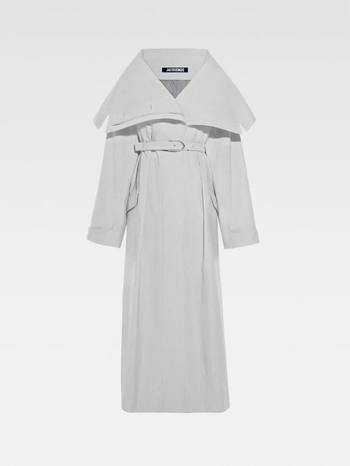 The Caruso Trench Coat Light Grey Women JACQUEMUS Coats and Jackets The Caruso Trench Coat Light Grey Women JACQUEMUS Coats and Jackets