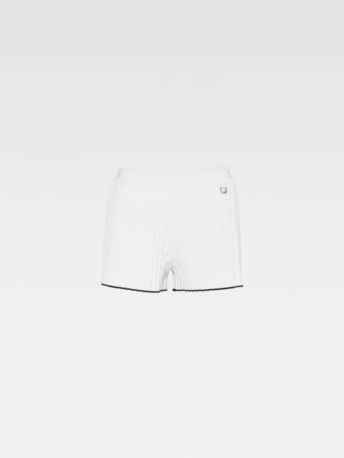 The Pleated Knit Shorts White Women JACQUEMUS Trousers and Shorts The Pleated Knit Shorts White Women JACQUEMUS Trousers and Shorts