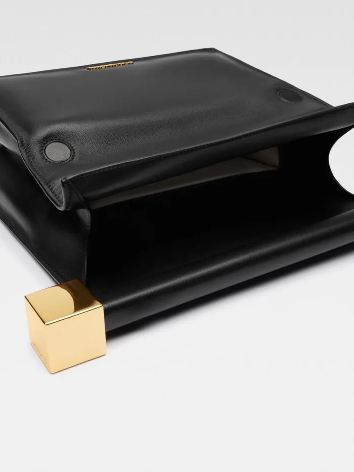 The Rond Carr Clutch Black Women JACQUEMUS Crossbody and Handbags The Rond Carr Clutch Black Women JACQUEMUS Crossbody and Handbags