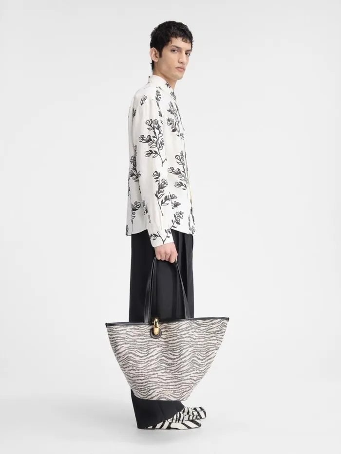 The Simon Shirt Print Black Flowers Men JACQUEMUS Shirts The Simon Shirt Print Black Flowers Men JACQUEMUS Shirts