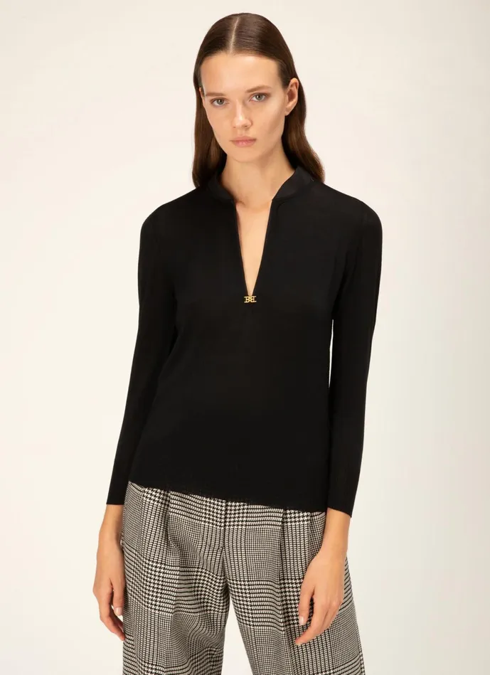 Women Bally Knitwear VNeck Sweater 8211 Wool Top In Black
