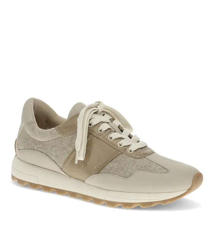 Women Baretraps Sneakers Gwenda Lace Up Sneaker Buff