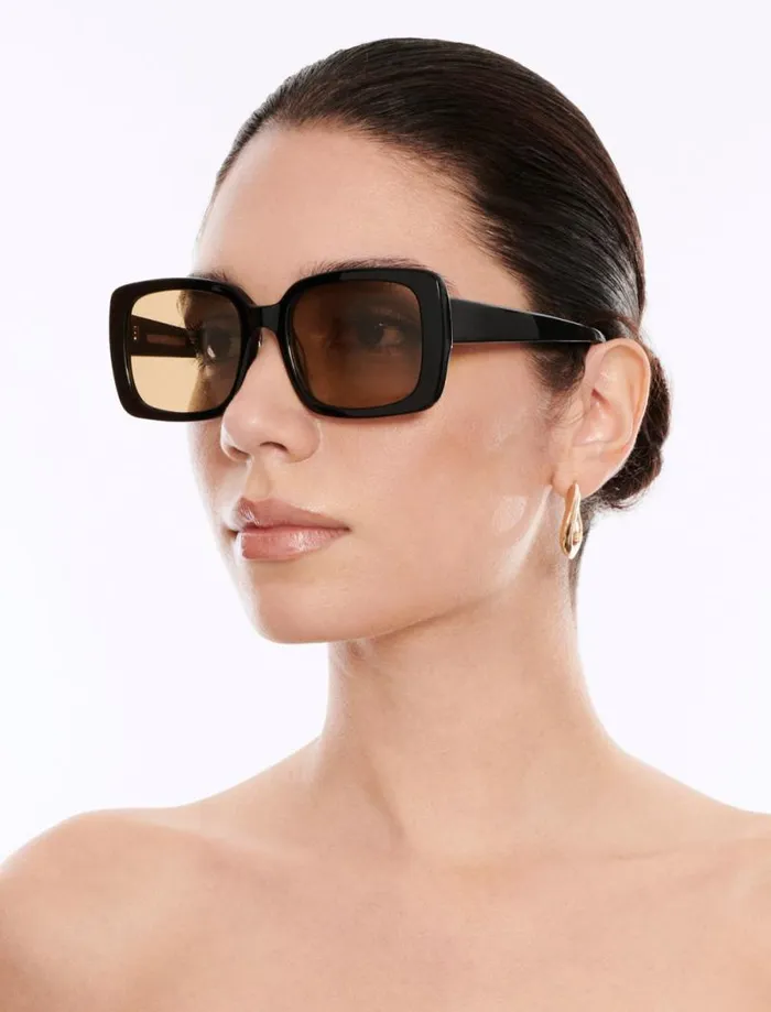 Women BCBG Sunglasses 1982 Rectangle Sunglasses Black Wlight Brown Lens