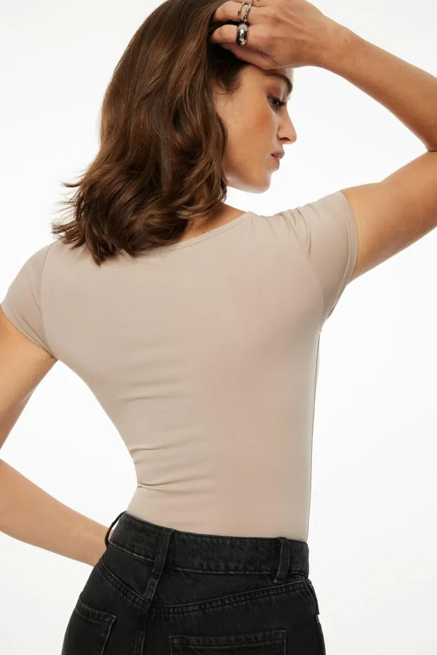 Women Dynamite Short Sleeve Tops Romie Sculpt Boat Neck Bodysuit Grey