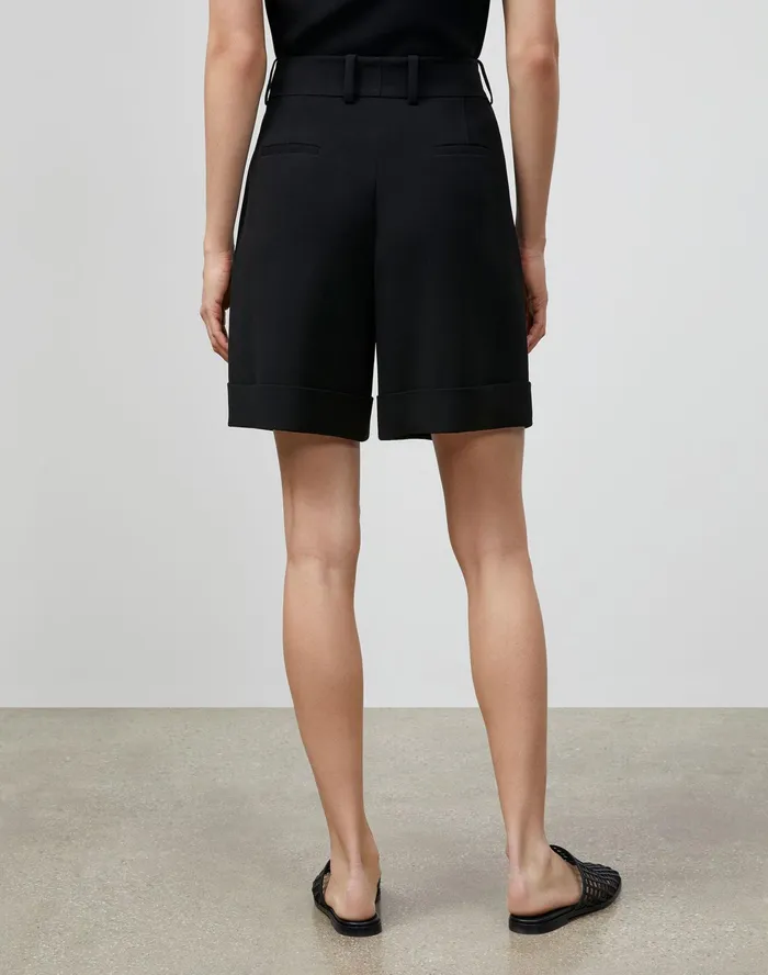 Women Lafayette 148 New York Pants and Shorts Ellis Pleated Short In Finesse Crepe Black