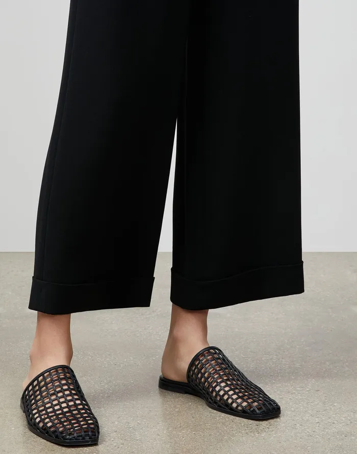 Women Lafayette 148 New York Pants and Shorts Petite Riverside Cuffed Ankle Pant In Finesse Crepe Black