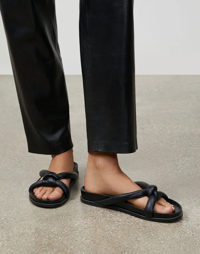 Women Lafayette 148 New York Sandals Honore Flat Sandal In Nappa Leather Black